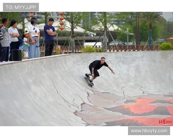 成都滑板队的包夹革新探索与实践全景解析